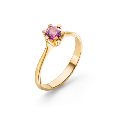 Klassischer verlobungsring krappenfassung mit pinkem Spahir aus der Chaton-Kollektion von Jan Spille aus Fairtrade Gold