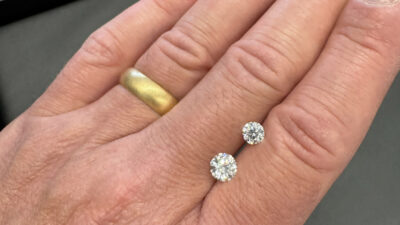 Lab-Grown Diamanten auf einer Hand