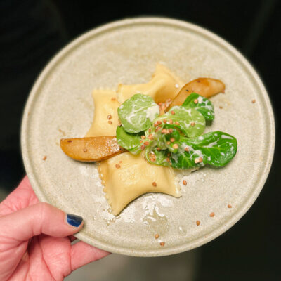 Trüffelravioli mit Feldsalat