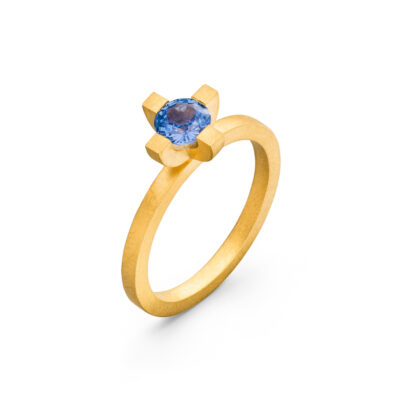 Verlobungsring ceylon-saphir ring von Jan Spille Schmuck aus nachhaltigem Fairtrade Gelbgold