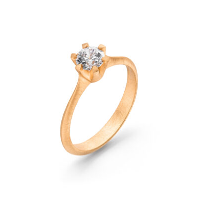 Roségold verlobungsring krappenfassung mit Diamant aus der Chaton-Kollektion von Jan Spille Goldschmied aus Hamburg