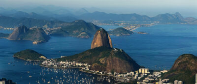 Blick vom Corcovado zum Pão de Açúcar in Rio de Janeiro Mood Bild für Diversity Kollektion mit Schmuck aus Edelsteinen aus Brasilien