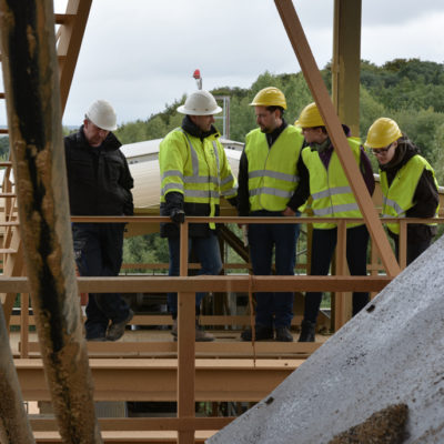 Jan Spille beim Besuch von Elbe Gold, eco fairtrade Gold aus dem deutschen Fluss Elbe