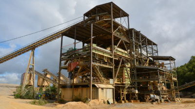 Kieswerk an der Elbe fördert nebenbei Elbe Gold und Elbe Silber