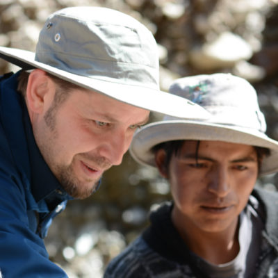 Minenarbeiter mit Jan Spille während einer fairen Bergbaureise in Argentinien