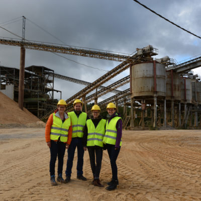 Jan Spille und Team bei Kieswerk von Elbe Gold und Elbe Silber