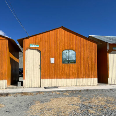 holzhaus in bergbauregion in peru fairmined gold