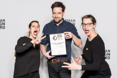 Jan Spille und Designer:innen freuen sich über German Design Award
