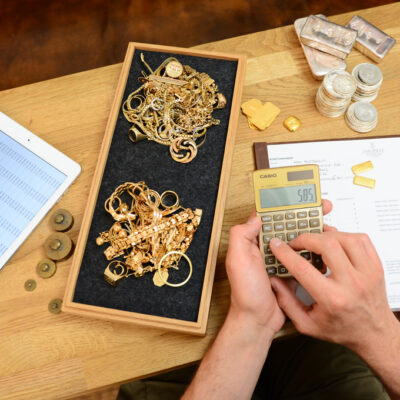 Goldankauf aus altem Schmuck, Münzen und Goldbarren