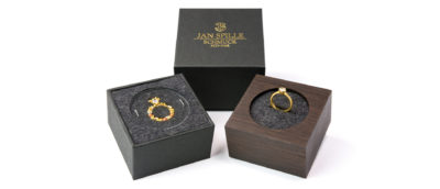 Drei Jan Spille Materialboxen nachhaltige Verpackung für Eheringe, Verlobungsringe und Schmuck