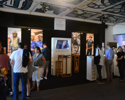 Jan Spille Schmuck Meilensteine Kampagne Gold ohne Glanz Millerntorgallery Ausstellung Water is a human right