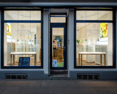 Meilenstein Eröffnung des Atelier Jan Spille Schmuck in der Friedensallee in Hamburg Altona