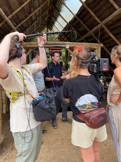 Jan Spille im Interview mit PlanB bei Dokumenation über Faire Saphire in Sri lanka